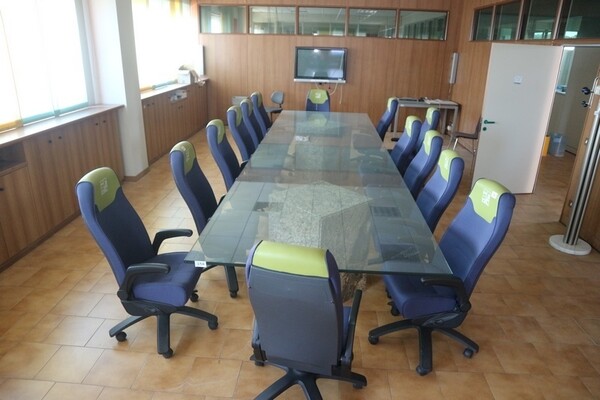 3#7799 Arredi ed attrezzature ufficio in vendita - foto 1