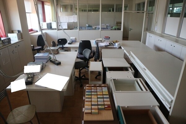 4#7799 Arredi ed attrezzature ufficio in vendita - foto 3