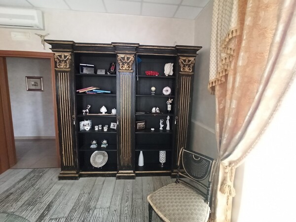 1#7809 Arredamento e complementi d'ufficio in vendita - foto 2