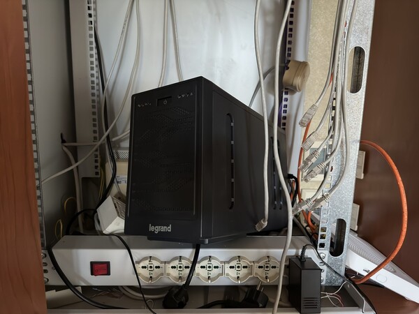 1#7809 Arredamento e complementi d'ufficio in vendita - foto 19