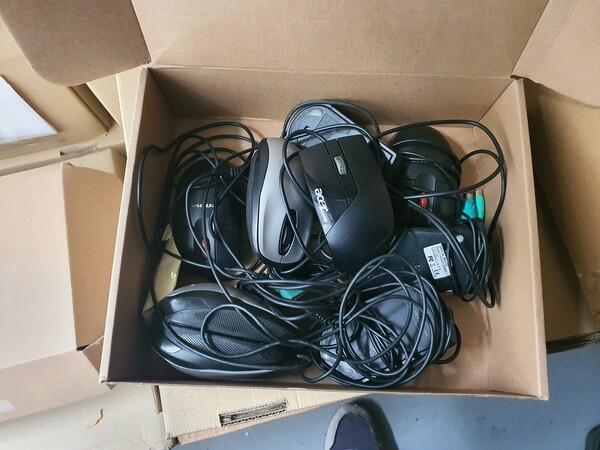 7#7810 Attrezzature elettroniche in vendita - foto 5