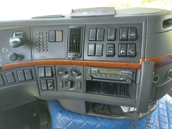 1#7820 Autocarro scarrabile Volvo FH480 in vendita - foto 38