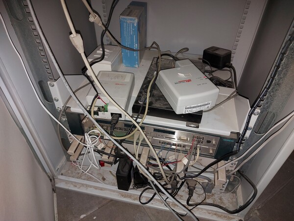 1#7822 Arredi e attrezzature elettroniche da ufficio in vendita - foto 10