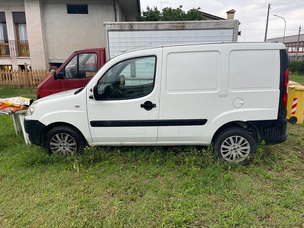 2#7823 Autocarro Fiat Doblò in vendita - foto 2