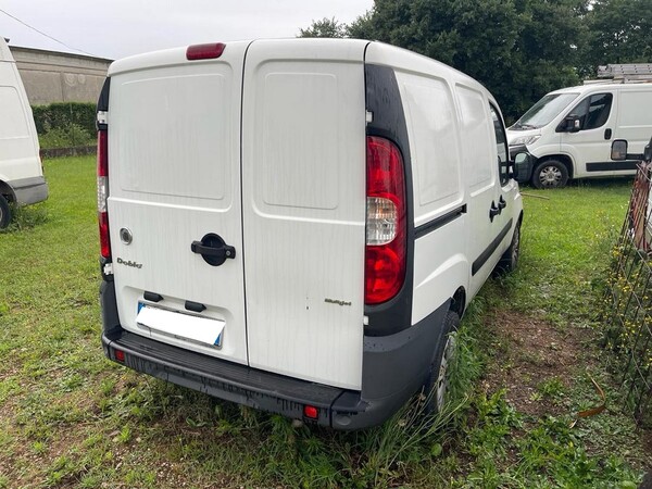 2#7823 Autocarro Fiat Doblò in vendita - foto 4