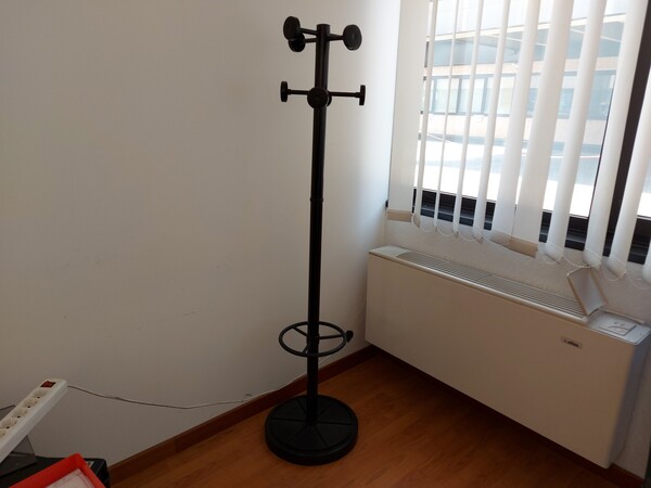 1#7826 Arredi e macchine elettroniche da ufficio in vendita - foto 42