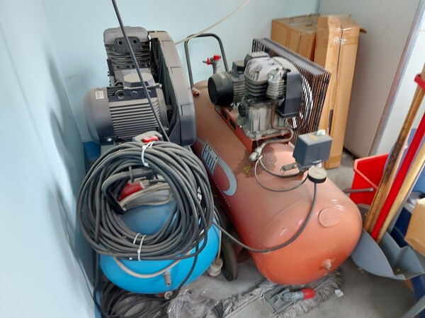 3#7826 Attrezzatura da officina e scaffalatura in vendita - foto 2