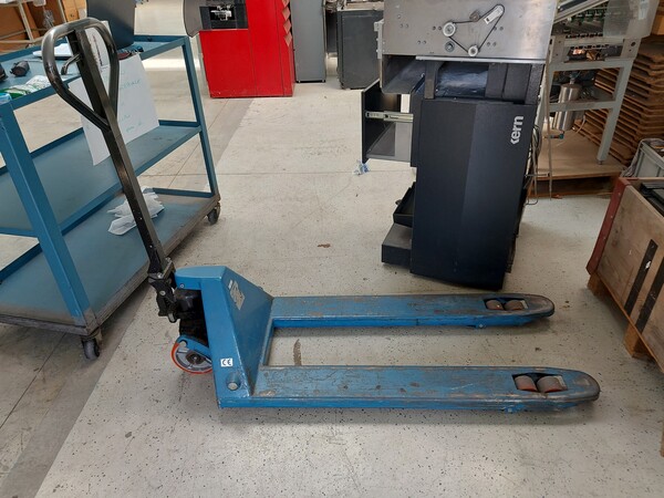 3#7826 Attrezzatura da officina e scaffalatura in vendita - foto 56