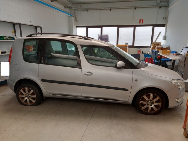 4#7826 Autovettura Skoda Roomster in vendita - foto 2