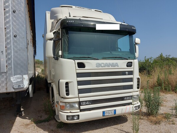 1#7828 Furgone isotermico con gruppo frigorifero Scania in vendita - foto 2