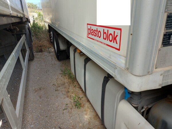 1#7828 Furgone isotermico con gruppo frigorifero Scania in vendita - foto 10