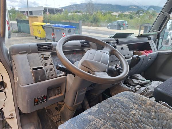 5#7829 Autocarro Mitsubishi Canter in vendita - foto 8