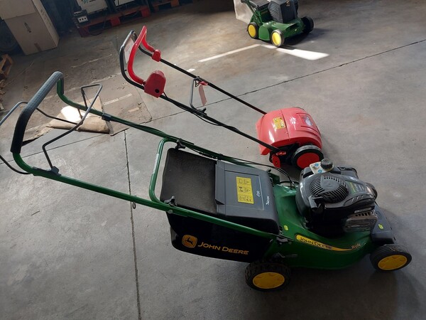 100#7834 Rasatrice John Deere e ariaggiatore Grizzly in vendita - foto 4