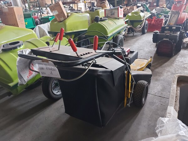 120#7834 Rasaerba professionale 67 Hp in vendita - foto 9