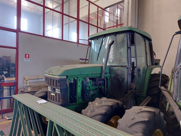 59#7834 Trattore John Deere 6200 DT in vendita - foto 4