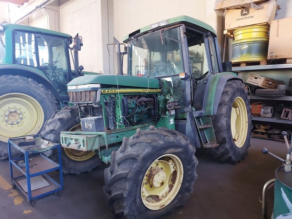 61#7834 Trattore John Deere 6400 DT in vendita - foto 1