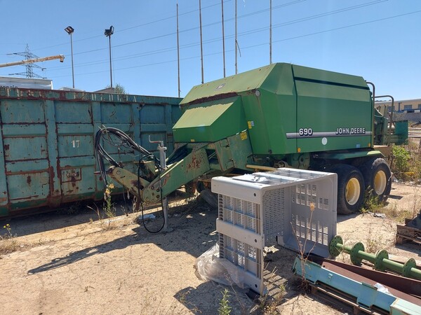 65#7834 Pressa John Deere 690 in vendita - foto 3
