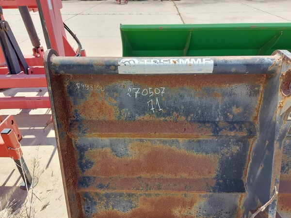 71#7834 Forca letamene Merlo e forca rotoballe Landini in vendita - foto 5