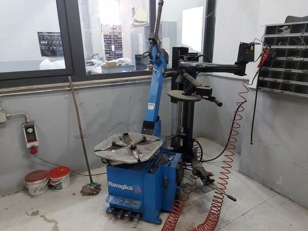 18#7842 Macchinari ed attrezzature per assetto gomme in vendita - foto 4