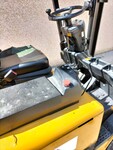Immagine 3 - Carrello elevatore elettrico Cat - Lotto 2 (Asta 7845)