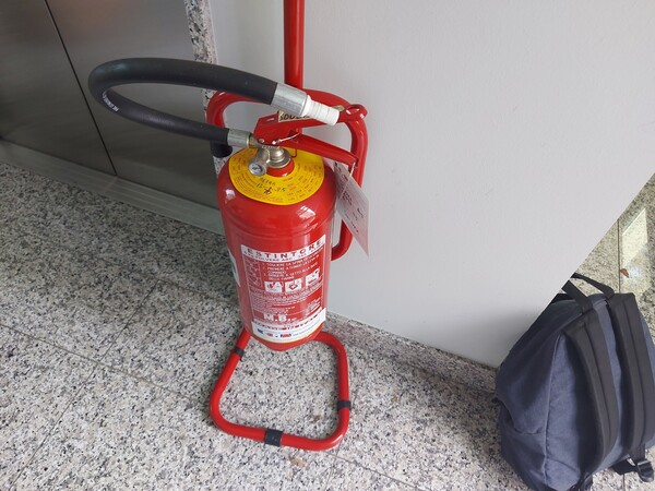 1#7847 Arredi e macchine elettroniche da uffico in vendita - foto 35