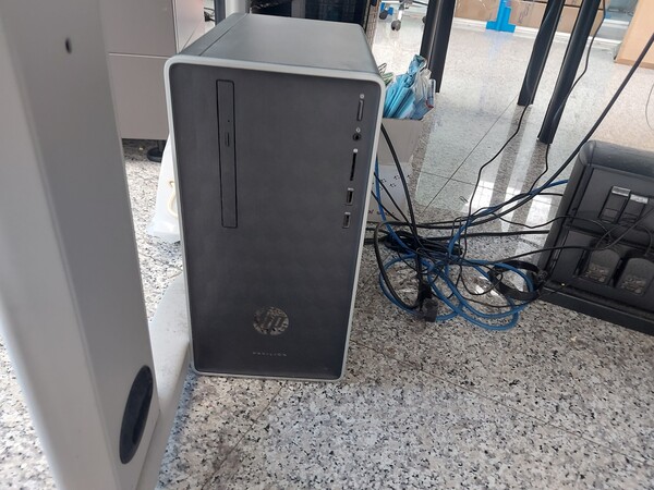 1#7847 Arredi e macchine elettroniche da uffico in vendita - foto 43