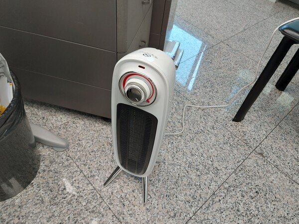 1#7847 Arredi e macchine elettroniche da uffico in vendita - foto 54