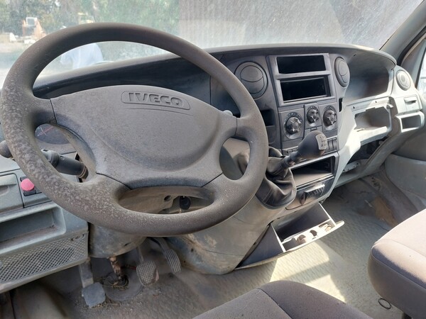 15#7849 Autocarro Iveco Daily 35C12 in vendita - foto 13