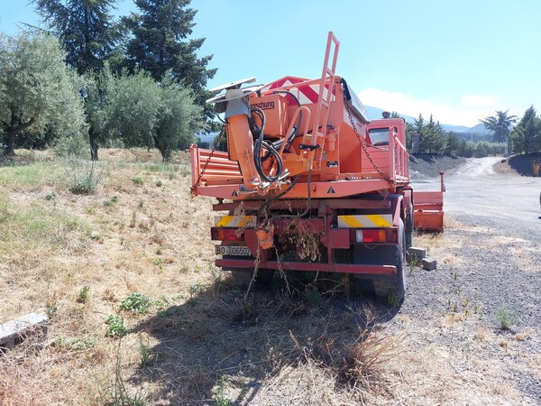 20#7849 Autocarro spazzaneve Iveco 80.14 in vendita - foto 3