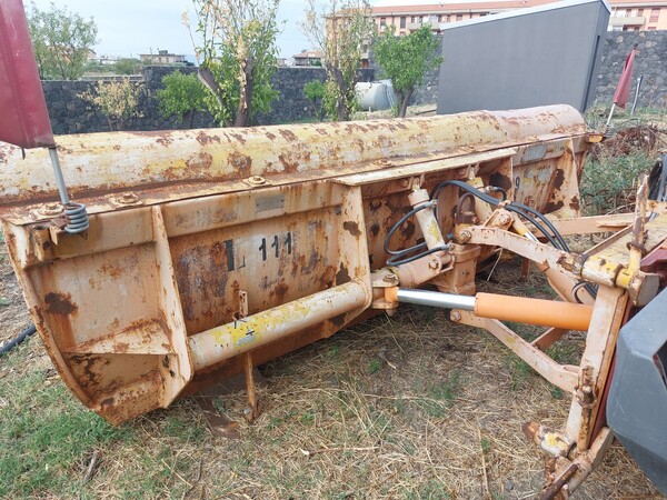 24#7849 Autocarro spazzaneve Iveco 80.17 in vendita - foto 7