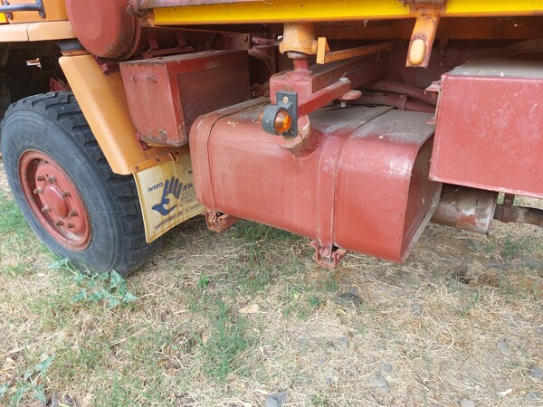 24#7849 Autocarro spazzaneve Iveco 80.17 in vendita - foto 15