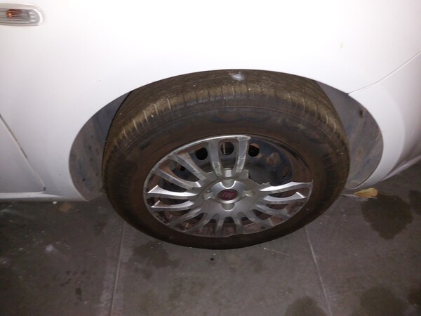 27#7849 Autocarro Fiat Punto 1.3 D MJT in vendita - foto 7