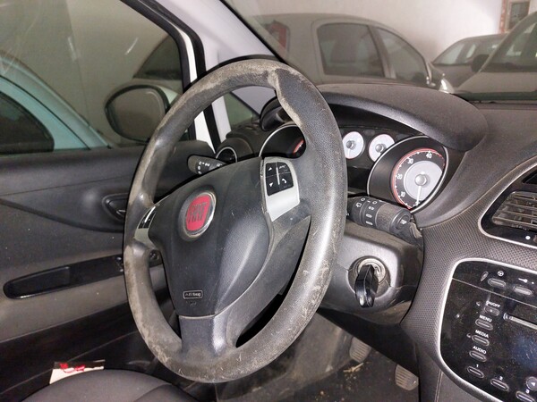 27#7849 Autocarro Fiat Punto 1.3 D MJT in vendita - foto 10
