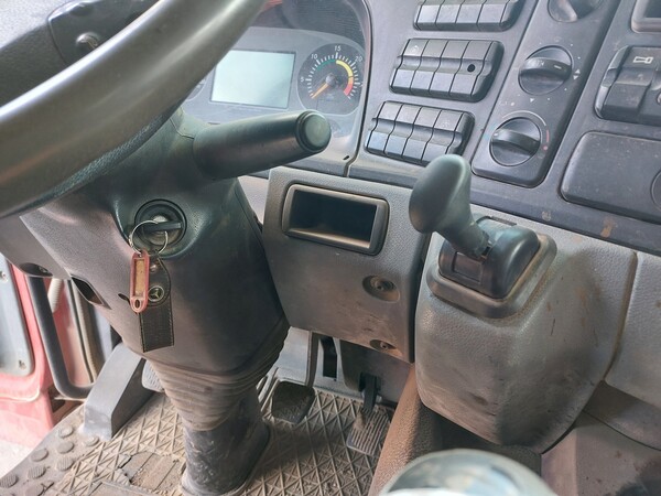 4#7849 Autocarro Mercedes Actros 4144 in vendita - foto 17