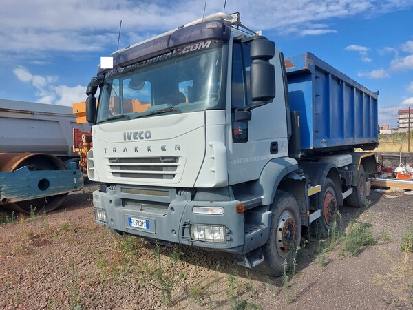 5#7849 Autocarro Iveco Trakker 340T45 in vendita - foto 2