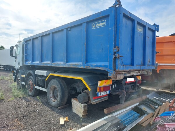 5#7849 Autocarro Iveco Trakker 340T45 in vendita - foto 3