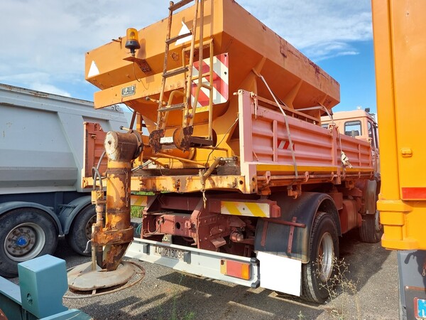 9#7849 Autocarro spazzaneve Iveco 180.26 in vendita - foto 5