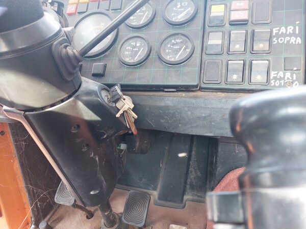 9#7849 Autocarro spazzaneve Iveco 180.26 in vendita - foto 15