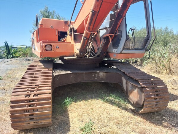 11#7850 Escavatore Fiat Hitachi FH 220.3 in vendita - foto 8