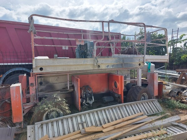 21#7850 Piattaforma JLG 33 RTS in vendita - foto 3