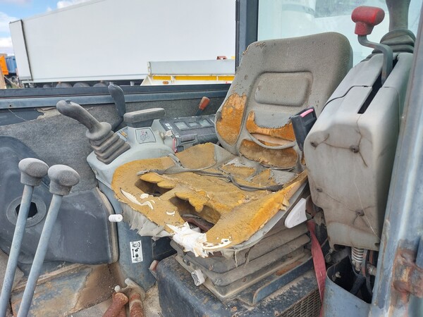 33#7850 Mini Escavatore Bobcat 331/D in vendita - foto 5