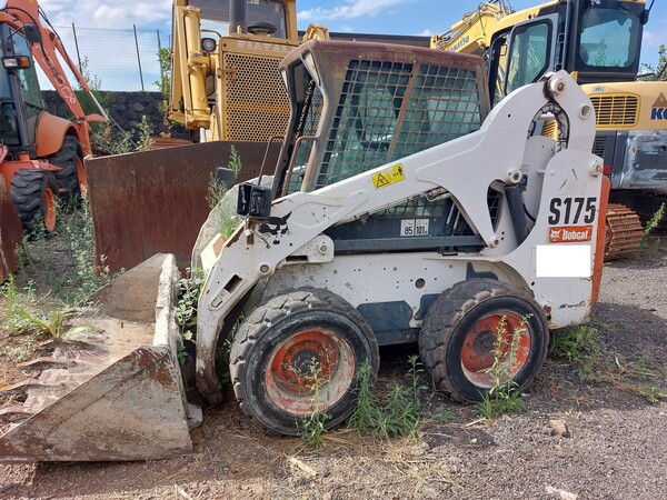34#7850 Mini pala gommata Bobcat S175 in vendita - foto 1