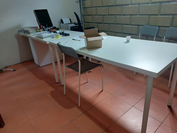 37#78500 Arredi e attrezzatura per ufficio in vendita - foto 2