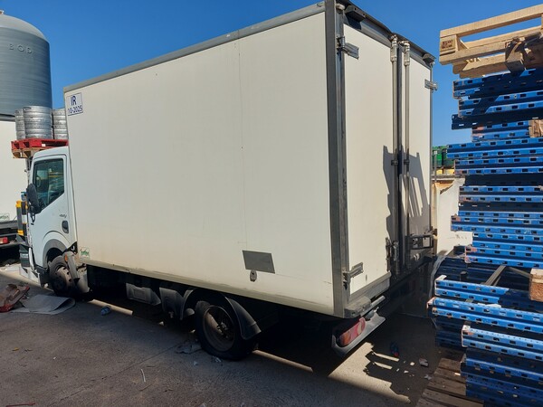 1#7857 Furgone isotermico Renault RFT 110.35 in vendita - foto 3