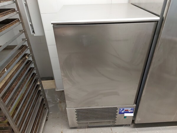 12#7891 Armadio congelatore e abbattitore Tecnodom in vendita - foto 4