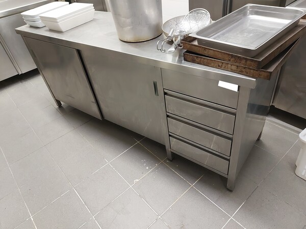 16#7891 Arredi per laboratorio cucina in vendita - foto 2