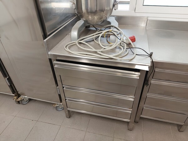 5#7891 Arredi per lavoratorio panificio in vendita - foto 2