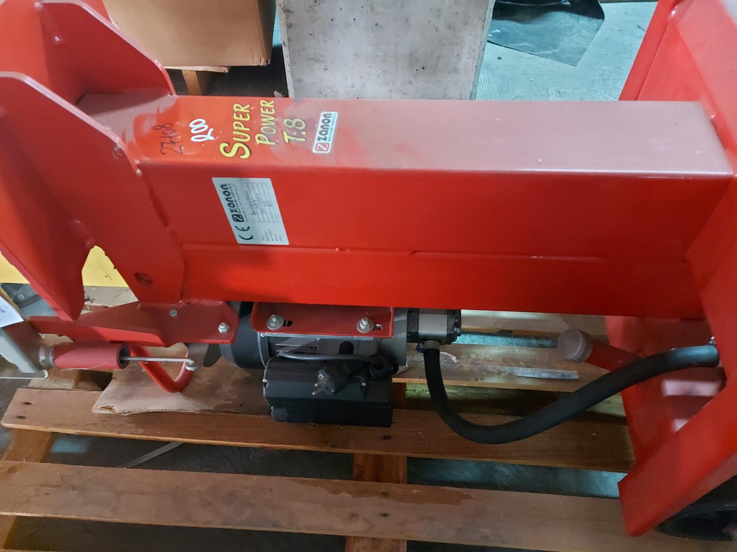 Lot Zanon log splitter