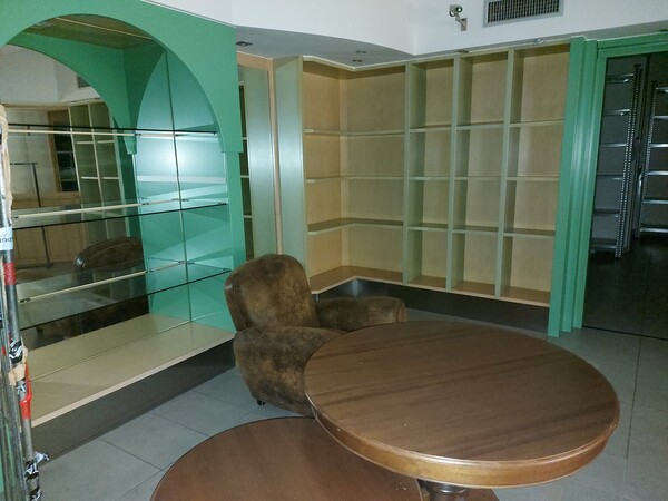 13#7897 Arredo e attrezzature negozio calzature in vendita - foto 13