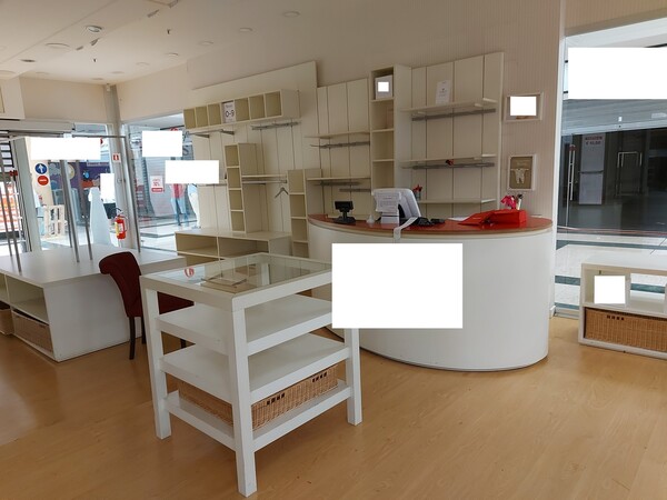 15#7897 Arredo e attrezzature negozio abbigliamento in vendita - foto 23